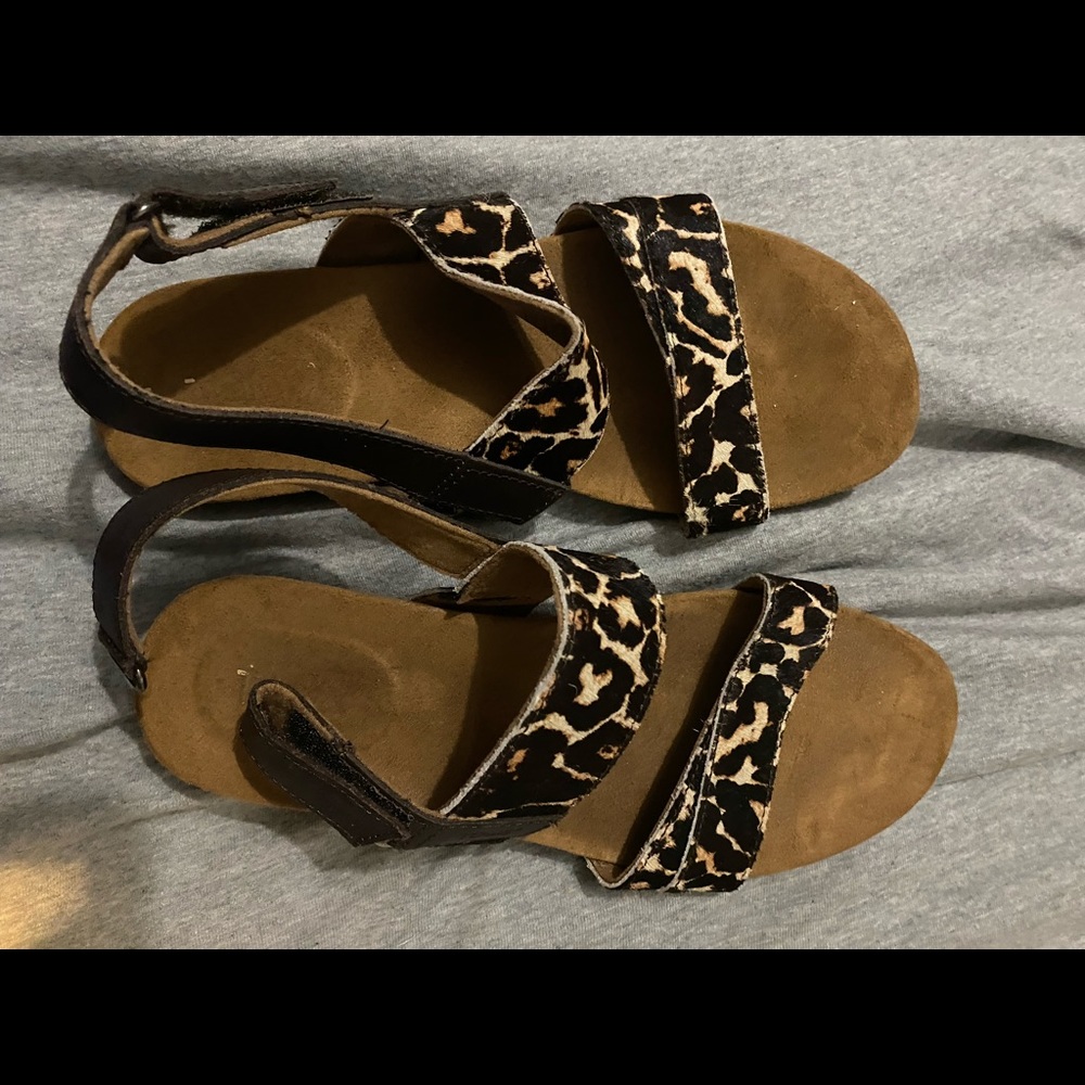 Toms sandals